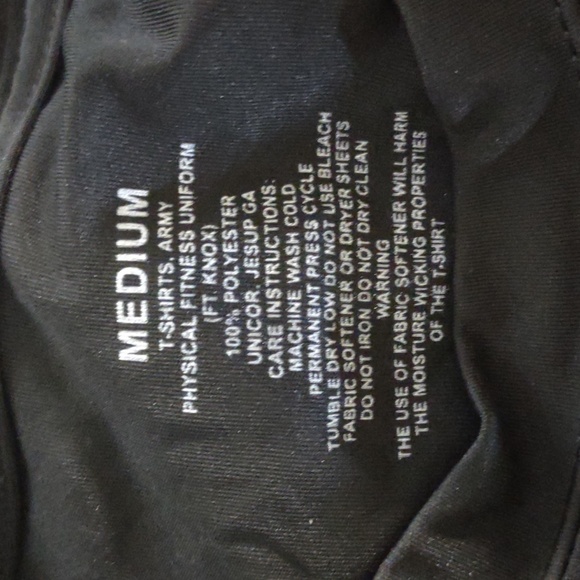 U.S. Army Physical Fitness Uniform T-Shirt (Ft. Knox) Size Medium NEW in package - Picture 2 of 5